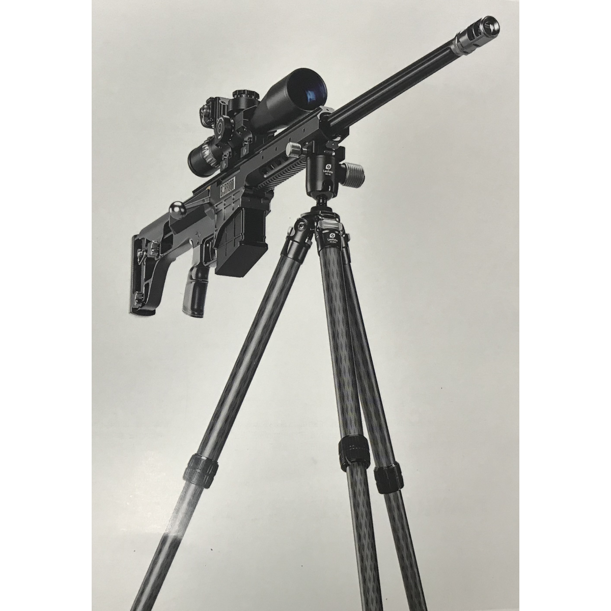Trépied carbone LEOFOTO SA-364C + tête MG40 arca/picatinny Trépied carbone LEOFOTO SA-364C + tête MG40 arca/picatinny